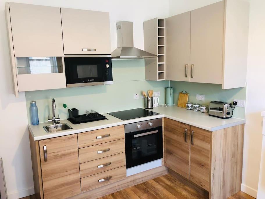 Flat 12A - Central, Modern, Bright Apartment With Free Wifi Oban Exterior foto
